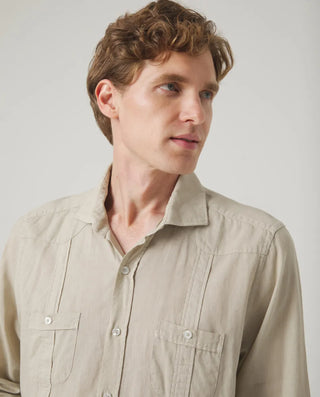 CAMISA GUAYABERA LI-CO MARRÓN TOPO
