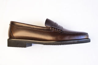 MOCASIN CLASICO DE PIEL SEMI ENGRASADA MARRÓN