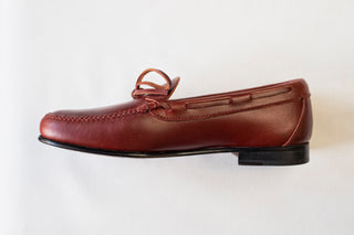 MOCASIN LAZO CEREZA.