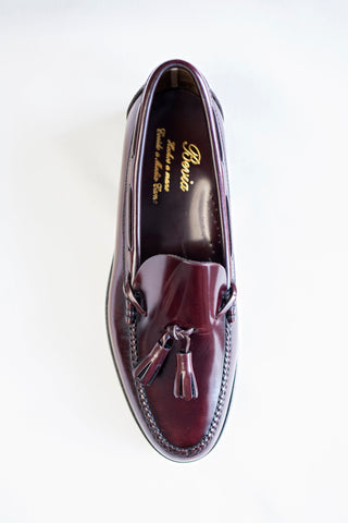 MOCASIN DE PIEL BORLAS BURDEOS.