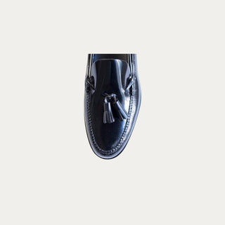 MOCASIN DE PIEL BORLAS NEGRO.