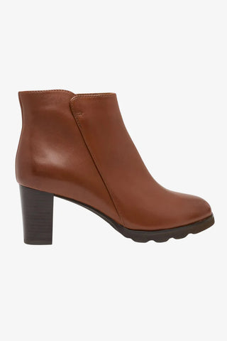 BOTIN PATRICIA 01 CUERO