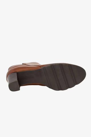BOTIN PATRICIA 01 CUERO
