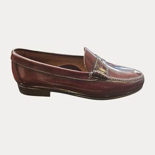 Mocasín antifaz burdeos para hombre Beviá en piel elegante
